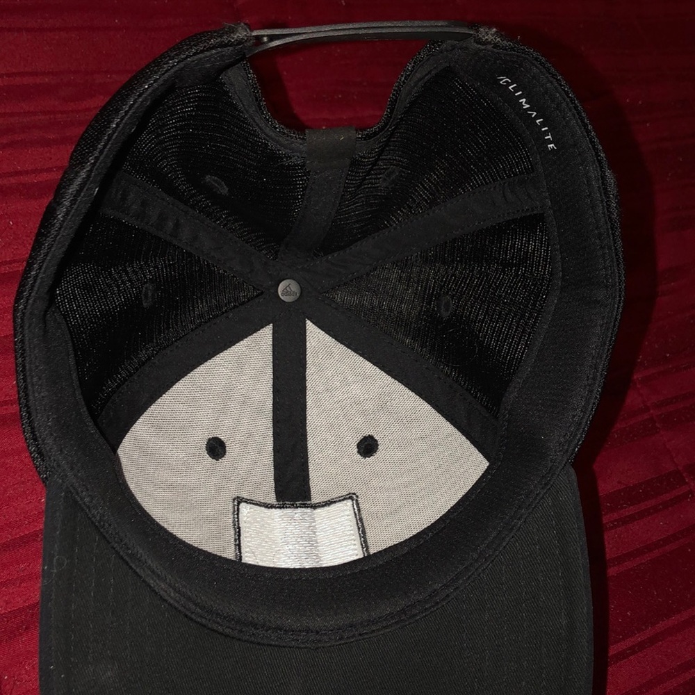 Authentic adidas hat - Picture 2 of 4